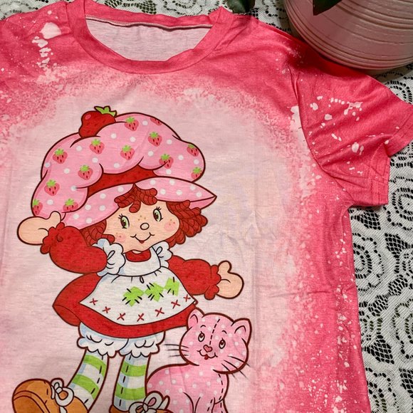 Pink Strawberry Shortcake Cartoon Character & Cat Print T-Shirt size Small - Picture 2 of 6